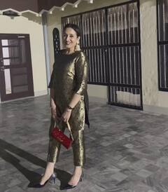 Harbhajan Mann: ਹਰਭਜਨ ਮਾਨ ਤੇ ਪਤਨੀ ਹਰਮਨ ਦਾ ਖੂਬਸੂਰਤ ਲੁੱਕ ਵਾਇਰਲ, ਦੇਸੀ ਕਰੂ ਵਾਲੇ ਸੱਤੇ ਦੇ ਵਿਆਹ 'ਚ ਬਣੇ ਖਿੱਚ ਦਾ ਕੇਂਦਰ