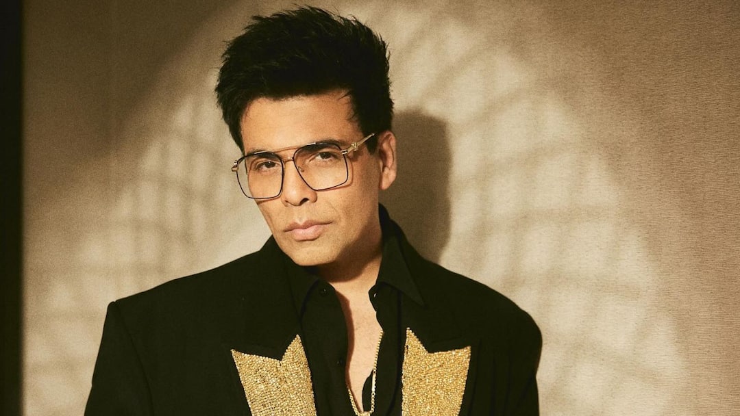 Karan Johar: কর্ণের সিনেমায় ইব্রাহিম, কাজল, পৃথ্বীরাজ? রহস্যে মোড়া নতুন ছবির ঘোষণা Karan Johar announced his new film with a mysterious way people guess Kajol Prithwiraj Ibrahim name Karan Johar: কর্ণের সিনেমায় ইব্রাহিম, কাজল, পৃথ্বীরাজ? রহস্যে মোড়া নতুন ছবির ঘোষণা