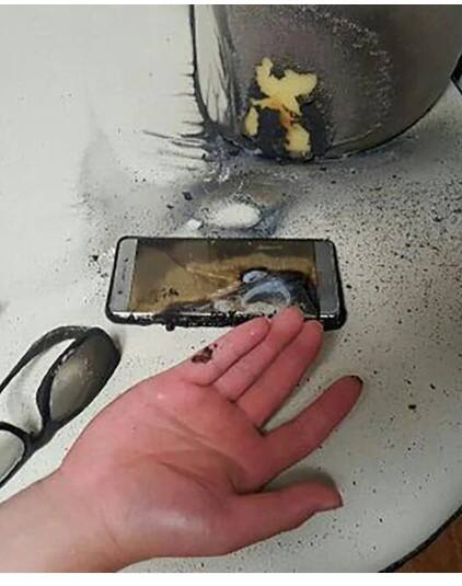 ਮੋਬਾਈਲ ਫੋਨ 'ਚ ਹੋ ਸਕਦਾ ਬਲਾਸਟ, ਇੰਝ ਬਚੋ