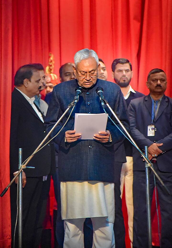 इकडं इंडिया आघाडीत असल्याचं दाखवलं अन् तिकडं अमित शाहांशी भेटून भाजपशी बोलणी; नितीशकुमारांनी 50 दिवसांत 'खेळ' केला