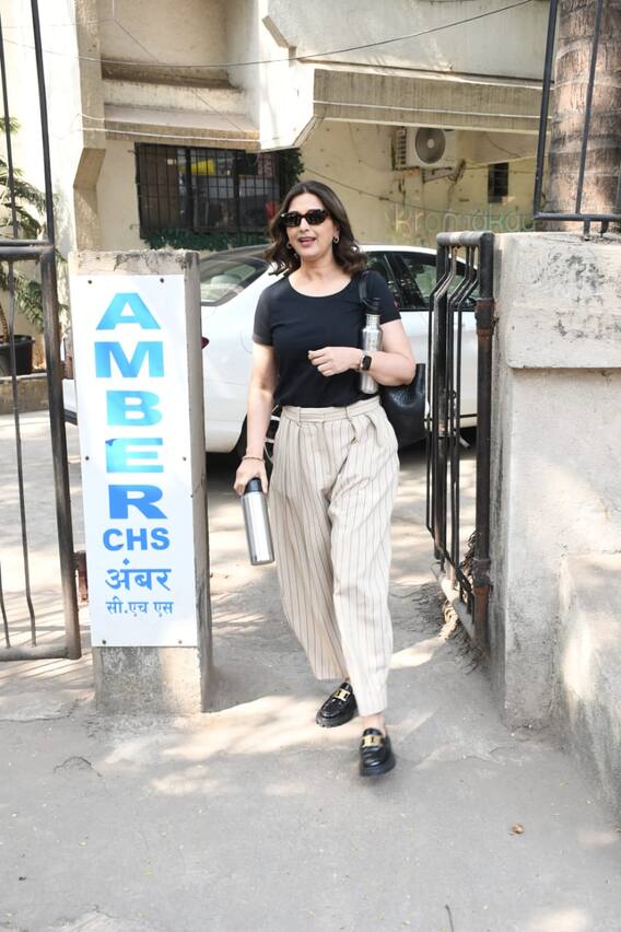 सोनाली बेंद्रेचा साधा लूक पाहिलात का?