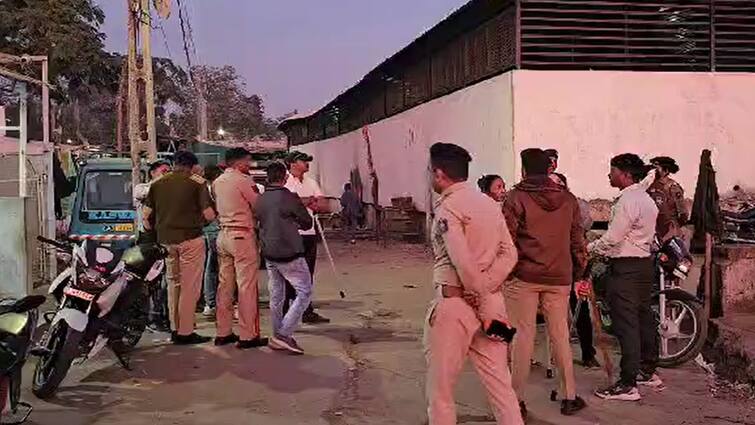 Vadodara Stone Pelting News: Group Clash between two groups in the vadodara city savli area, local news Vadodara: સાવલીમાં છ મહિનાની અંદર ત્રીજીવાર કોમી છમકલું, બે જૂથો સામ-સામે આવી જતાં પથ્થરમારો, ત્રણ ઘાયલ