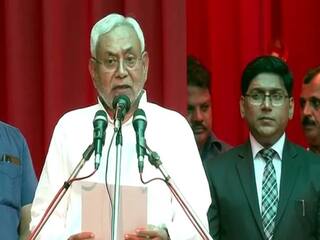 Nitish kumar sworn in as CM of Bihar for the 9th time forms govt with BJP again வரலாற்றில் முதன்முறை.. 9ஆவது முறையாக பிகார் முதலமைச்சராக பதவியேற்ற நிதிஷ் குமார்..!