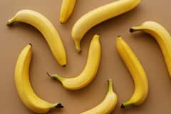 Bananas in winter : हिवाळ्यात केळी खावी का ? इथे उत्तर मिळेल !