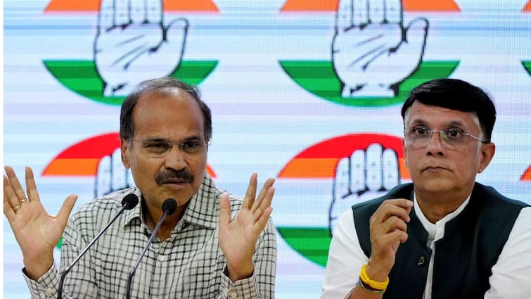 Lok Sabha Election Schedule 2024 Congress First Reaction Rahul Gandhi Mallikarjun Kharge 'Constitution Or Dictator...': Congress's First Reaction After Lok Sabha Election Dates Announcement