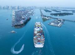 ਸਮੁੰਦਰ ਦੀ ਸੈਰ 'ਤੇ ਨਿਕਲਿਆ ਦੁਨੀਆ ਦਾ ਸਭ ਤੋਂ ਵੱਡਾ ਕਰੂਜ਼, 1200 ਫੁੱਟ ਲੰਬੇ, 20 ਮੰਜ਼ਿਲਾ ਜਹਾਜ਼ 'ਚ ਸਵਾਰ ਨੇ 7960 ਲੋਕ