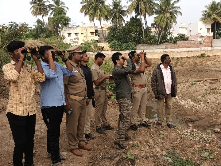 Salem news survey of wetland birds began in Salem district - TNN ஈர நிலப்பகுதிகளில் வாழும் பறவைகள் கணக்கெடுக்கும் பணி சேலத்தில் தொடங்கியது