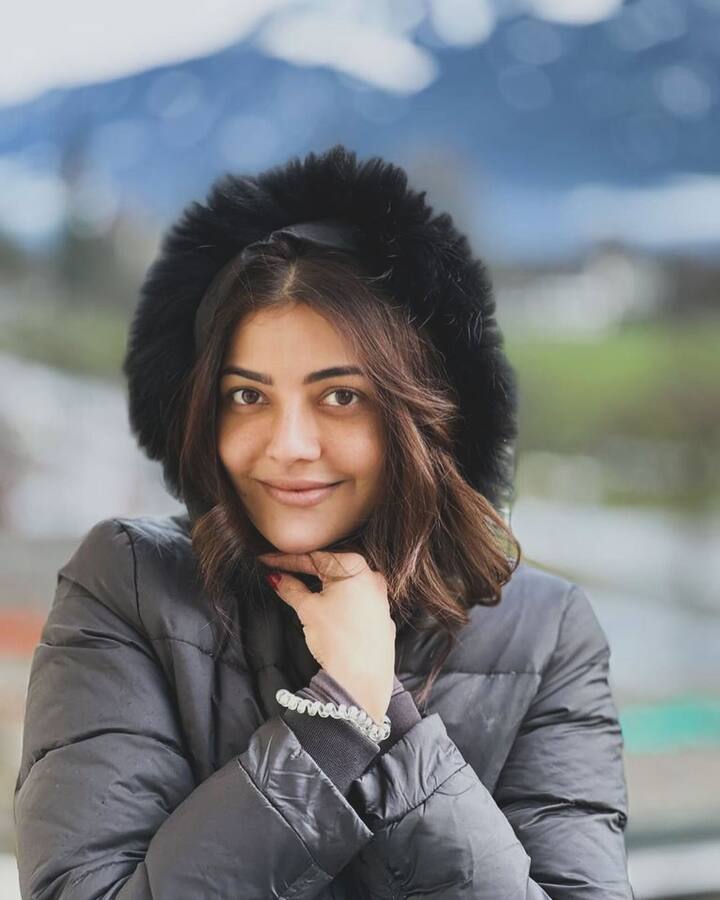పెళ్లి తర్వాత భగవంత్ కేసరి సినిమాతో మరోసారి తెలుగు ప్రేక్షకుల ముందుకు వచ్చింది. మరిన్ని సినిమాలతో ప్రేక్షకుల ముందుకు వస్తానంటూ తన మనసులోని మాట బయటపెట్టింది ఈ టాలీవుడ్ చందమామ.(Images Source : Instagram/kajalaggarwal)