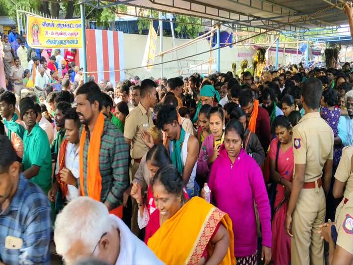Palani Murugan temple devotees flocking to Palani even after Thaipusam festival - TNN Palani Temple: தைப்பூச திருவிழா முடிந்தும் பழனியில் குவிந்து வரும் முருக பக்தர்கள்