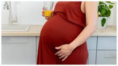 प्रेग्नेंसी में स्ट्रेच मार्क्स से बचने के लिए करें ये चार उपाय