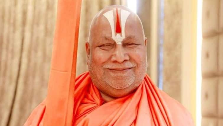 स्वामी रामभद्राचार्य महाराज की तबीयत अचानक बिगड़ी, आगरा में हुए भर्ती, फिर देहरादून रेफर Swami Rambhadracharya Maharaj health suddenly deteriorated admitted to Agra then referred to Dehradun ANN स्वामी रामभद्राचार्य महाराज की तबीयत अचानक बिगड़ी, आगरा में हुए भर्ती, फिर देहरादून रेफर