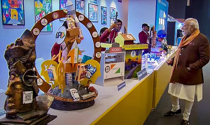 Following the event, PM Modi also met and greeted students who participated in the exam. Participants of the event were also received Pariksha Pe Charcha kits which would include Exam Warriors book in Hindi and English authored by Narendra Modi, as well as a certificates. (Image Source: PTI)