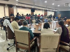 Bathinda News: ਛੇਤੀ ਹੀ ਪੂਰੇ ਕਰ ਲਏ ਜਾਣਗੇ ਚੱਲਦੇ ਵਿਕਾਸ ਕਾਰਜ, ਅਧਿਕਾਰੀਆਂ ਨੂੰ ਜਾਰੀ ਹੋਏ ਨਿਰਦੇਸ਼