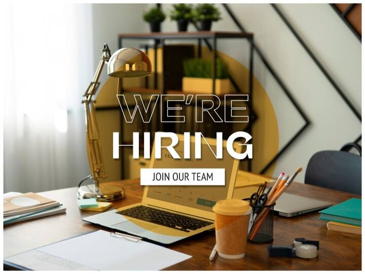 सवित्रीबाई फुले यूनिवर्सिटी में कुछ दिन पहले फैकल्टी के पद पर भर्ती निकली थी. इनके लिए आवेदन पिछले काफी समय से हो रहे हैं और अब लास्ट डेट पास आ गई है.