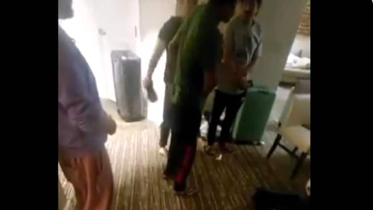 Singer Chinmayi Slams Pakistani Singer Rahat Fateh Ali Khan Over Viral Physical Assault Video Chinmayi Sripaada Slams Pakistani Singer Rahat Fateh Ali Khan Over Viral Physical Assault Video