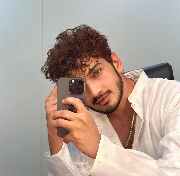 After receiving threats from right-wing organizations, the comic canceled 12 of his concerts in less than two months, causing anger and leading him to declare he would give up comedy.