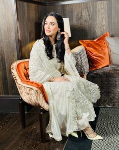 Guess Who: सलमान और शाहरुख जैसे स्टार्स के साथ दी कई ब्लॉकबस्टर फिल्में, फिर क्यों इस हसीना ने कर लिया फिल्मी दुनिया से किनारा ?