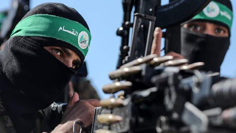 Al Qaeda  Training camp old video being viral with false claim that Hamas gives training to Palestinian Children हमास बच्चों को दे रहा ट्रेनिंग? जानें क्या है इस वायरल दावे की सच्चाई