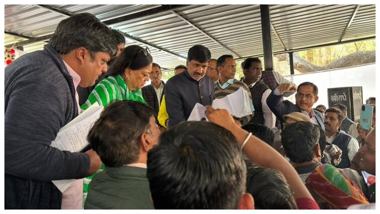 Vasundhara Raje addressed the worker affection meeting program in Jhalawar ann Rajasthan: वसुंधरा राजे बोलीं- जन समस्याओं के समाधान हों प्राथमिकता, तबादलों को लेकर कार्यकर्ताओं दी ये सलाह