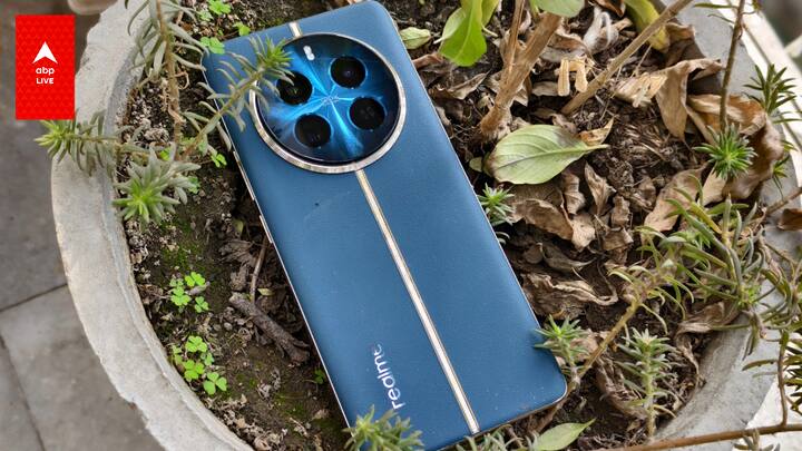 The smartphone packs a hefty 5,000mAh battery with support for ultra-fast 67W proprietary charging which lasted almost a day on a single charge.