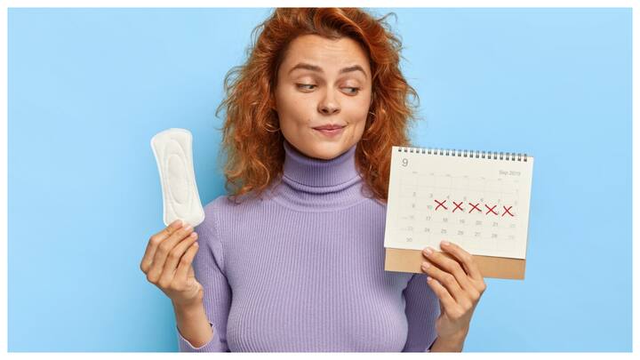 इस दवा का इस्तेमाल काफी लोग करते हैं. लेकिन इस दवा के कुछ सामान्य साइड इफेक्ट्स भी हो सकते हैं. इनमें सिरदर्द और उल्टी-मतली प्रमुख हैं.कई महिलाओं को पीरियड्स डिले पिल्स खाने के बाद सिरदर्द की समस्या हो जाती है.