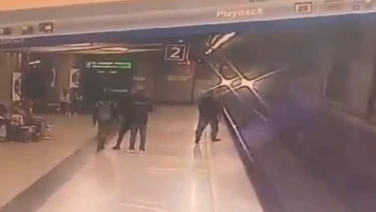 Delhi आईएनए मेट्रो स्टेशन पर शख्स ने ट्रेन के सामने लगाई छलांग, मौके पर हुई मौत, खुदकुशी का Video Viral