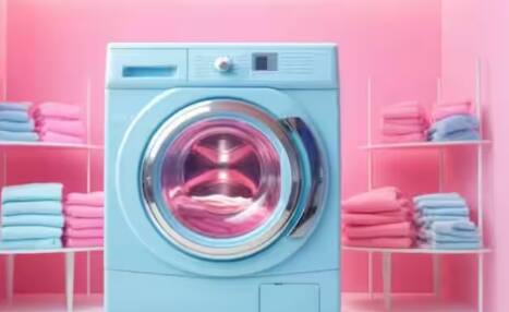 ਅੱਜ ਅਸੀਂ ਤੁਹਾਨੂੰ ਕੁਝ ਅਜਿਹੇ ਤਰੀਕੇ ਦੱਸਣ ਜਾ ਰਹੇ ਹਾਂ ਜਿਸ ਨਾਲ ਕੱਪੜਿਆਂ ਦਾ ਰੰਗ ਵੀ ਫਿੱਕਾ ਨਹੀਂ ਪਵੇਗਾ ਅਤੇ ਧੋਣ ਤੋਂ ਬਾਅਦ ਰੰਗ ਵਿੱਚ ਵੀ ਚਮਕ ਆ ਜਾਵੇਗੀ।