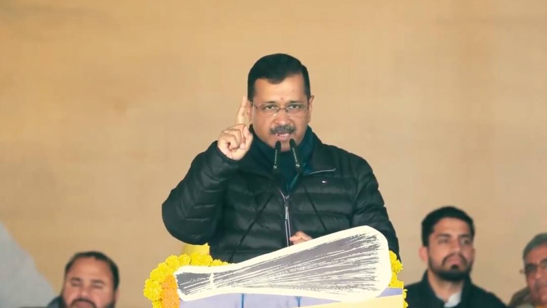 Delhi Politics: '...तो राजनीति छोड़ दूंगा', दिल्ली के सीएम अरविंद केजरीवाल ने BJP को दी चुनौती Arvind Kejriwal dares bjp in Jind rally Delhi CM Says Will quit politics if accept demands Delhi Politics: '...तो राजनीति छोड़ दूंगा', दिल्ली के सीएम अरविंद केजरीवाल ने BJP को दी चुनौती