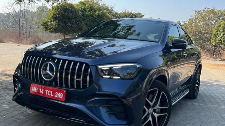 তবে এই গাড়ির মডেল যাদের SUV পছন্দ অথচ রোজই চালাতে চান, তাদের জন্য সেরা। গ্রাউন্ড ক্লিয়ারেন্সের দিক থেকে এই গাড়ির মডেল সেরা বলাই যায়।     ছবি- মার্সিডিজ বেঞ্জ