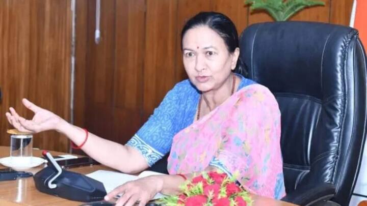 Uttarakhand Radha Raturi became the first woman Chief Secretary Uttarakhand News: उत्तराखंड को मिली पहली महिला मुख्य सचिव, सीएम धामी ने दी मंजूरी, जानें- कौन हैं राधा रतूड़ी?