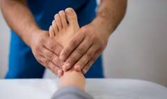 Health Tips: ਜੇਕਰ ਤੁਸੀਂ ਵੀ ਪੈਰਾਂ ਦੀਆਂ ਅੱਡੀਆਂ ਅਤੇ ਤਲੀਆਂ ਦੇ ਦਰਦ ਤੋਂ ਹੋ ਪਰੇਸ਼ਾਨ, ਤਾਂ ਨਾ ਕਰੋ ਨਜ਼ਰਅੰਦਾਜ਼, ਹੋ ਸਕਦੀ ਇਹ ਬਿਮਾਰੀ