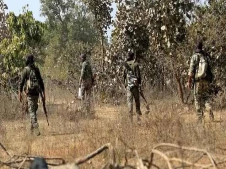 Chhattisgarh Naxal attack 3 security personnel killed 14 injured in Sukma சத்தீஸ்கரில் மீண்டும் என்கவுன்டர்.. நக்சல் தாக்குதலில் வீர மரணம் அடைந்த ராணுவ வீரர்கள்.. என்னாச்சு?