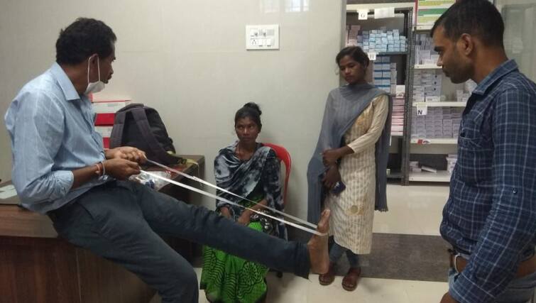 Chhattisgarh News Health Department made team of 1600 people to make Bastar leprosy free ANN Chhattisgarh News: बस्तर को कुष्ठ मुक्त बनाने के लिए स्पेशल 1600 लोगों की टीम तैयार, घर-घर पहुंच कर रहे इलाज