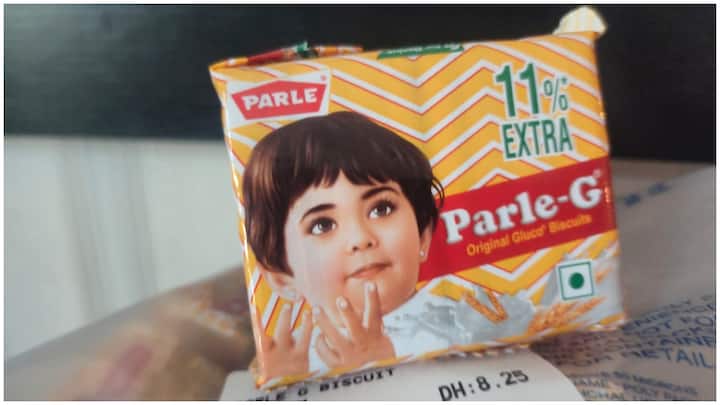 अगर दुबई की बात करें तो वहां 50 ग्राम वाले पारले जी बिस्किट के 24 पैकेट 8.25 दीरम के मिलते हैं.