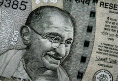Mahatma Gandhi Death Anniversary : नोटांवर गांधीजींचाच फोटो का? जाणून घेऊया काय आहे त्याचा इतिहास...
