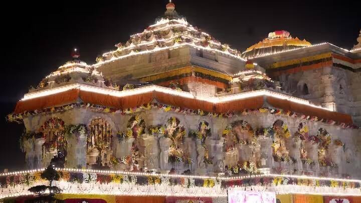 Hindu Temple GK: હિન્દુ ધર્મને અનુસરનારા લોકોની સંખ્યા ભારતમાં સૌથી વધુ છે, પરંતુ જો આપણે હિન્દુ મંદિરોની વાત કરીએ તો તે સમગ્ર વિશ્વમાં ઉપલબ્ધ છે. ચાલો આજે તમને જણાવીએ કે દુનિયાના 6 સૌથી મોટા મંદિરો કયા છે, અને તેમાં સૌથી મોટા મંદિરોમાં અયોધ્યાના રામ મંદિરનો સમાવેશ કેટલા નંબર પર થાય છે.