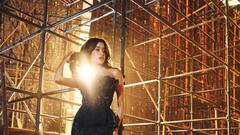 PHOTO : काळ्या ड्रेसमध्ये जान्हवी कपूरची जादू, फोटोंमधील अभिनेत्रीचा जबरदस्त लुक तुम्हालाही आवडेल!