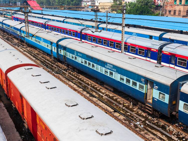 Indian Railway department introduced New rule If you make a reservation from one station and board the train at another station the seat will be cancelled Indian Railway News : రైల్వే ప్రయాణికులకు మరో షాకింగ్ న్యూస్- ఇకపై అలాంటి సర్దుబాటు కుదరదు