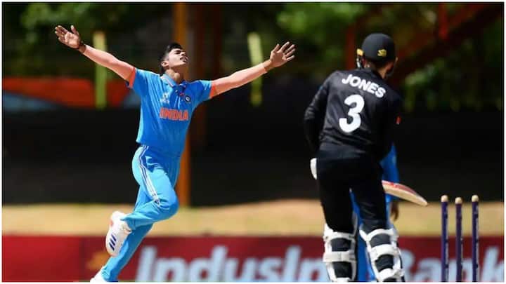 India U19 vs New Zealand U19 India U19 won by 214 runs Musheer Khan Saumy Pandey ICC Under 19 World Cup 2024 वर्ल्ड कप में टीम इंडिया का विजयरथ जारी, न्यूजीलैंड को 214 रनों से रौंदा; मुशीर खान के शतक के बाद गेंदबाजों ने ढाया कहर