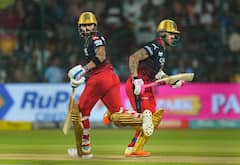 Faf Du Plessis : दक्षिण आफ्रिका प्रीमियर लीगमध्ये 'फाफ डू प्लेसिस' यांच्याकडून गोलंदाजांची धुलाई!