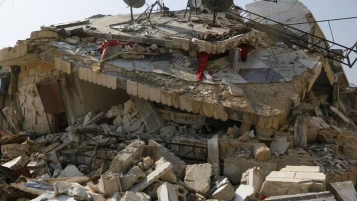 যুদ্ধ, হানাহানি এবং নাশকতার জন্যই বিশ্ব মানচিত্রে চিহ্নিত সিরিয়া। বিগত কয়েক দশক ধরে যুদ্ধে বিধ্বস্ত সিরিয়ার ঐতিহাসিক গুরুত্ব অপরিসীম। বিশেষ করে খ্রিস্ট ধর্মাবলম্বীদের কাছে। ছবি: ফ্রিপিক