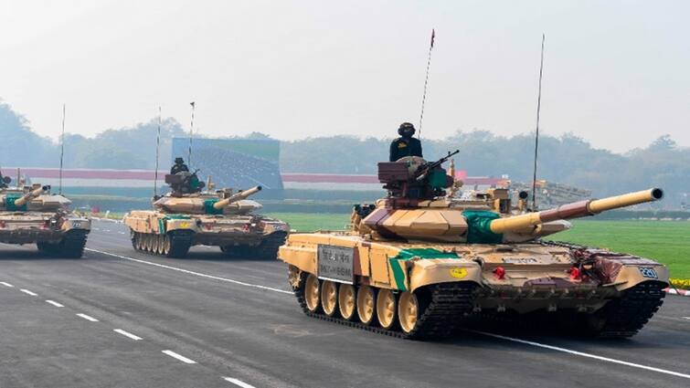 Budget 2024: Defense budget may increase due to global tension emphasis may be placed on aatmanirbhar bharat Budget 2024: વૈશ્વિક તણાવના કારણે રક્ષા બજેટમાં થઈ શકે છે વધારો, આત્મનિર્ભર ભારત પર મુકાઈ શકે છે ભાર