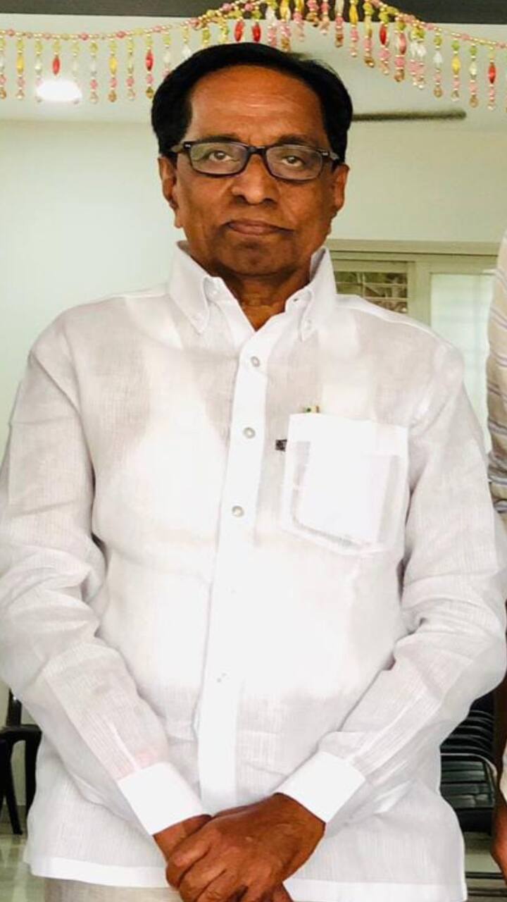 एकनाथ शिंदे यांचे अत्यंत विश्वासू सहकारी म्हणून अनिल बाबर यांना ओळखले जायचे. विटा आणि खानापूर मतदारसंघात एकनाथ शिंदे यांच्या सहकार्याने कोट्यवधींची विकासकामे मंजूर करण्यात आली.  (Photo credit : Facebook/@Anil Babar)