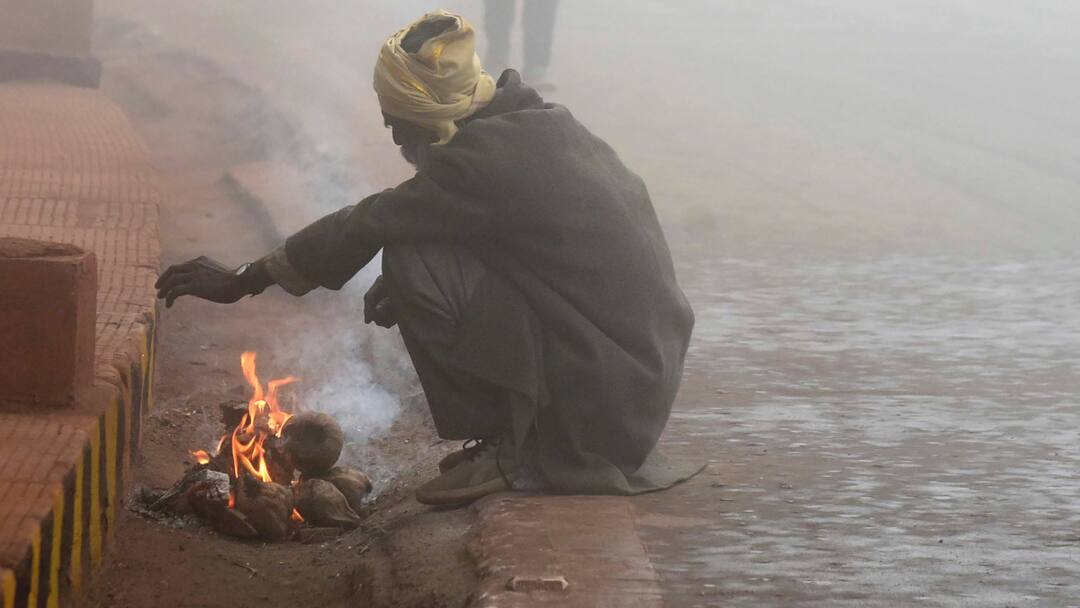 Delhi Weather Forecast: दिल्ली में अभी ठंड से राहत नहीं, आज आंधी के साथ बारिश का अलर्ट, जनवरी में पिछले 13 साल का टूटा रिकॉर्ड Delhi Weather Forecast imd issued rain alert in delhi ncr delhi weather update Delhi Weather Forecast: दिल्ली में अभी ठंड से राहत नहीं, आज आंधी के साथ बारिश का अलर्ट, जनवरी में पिछले 13 साल का टूटा रिकॉर्ड