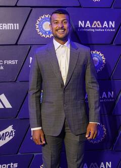 Mayank Agarwal : दिल्लीमार्गे सुरतला जाणाऱ्या इंडिगोच्या विमानात मयंकने केला कट रचल्याचा आरोप