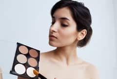 Makeup Tips: ગ્લાસ સ્કિન જેવા લૂક માટે ટ્રાય કરો આ મેકઅપ ટિપ્સ, સ્કિન ટોનમુજબ આ પ્રકારે પસંદ કરો ફાઉન્ડેશન