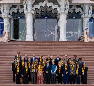 42 દેશોના રાજદૂતો અને રાજદ્વારીઓએ અબુ ધાબીમાં BAPS હિંદુ મંદિરની સાંસ્કૃતિક યાત્રા કરી 42 દેશોના રાજદૂતો અને રાજદ્વારીઓએ અબુ ધાબીમાં BAPS હિંદુ મંદિરની સાંસ્કૃતિક યાત્રા કરી