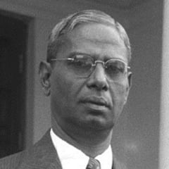 ভারতের অর্থমন্ত্রী, আর কে শনমুখম চেট্টি পেশ করেন। বাজেটের অধীনে ব্যয়ের জন্য ১৯৭.৩৯ কোটি টাকা বরাদ্দ করা হয়েছিল, যার মধ্যে মোটামুটিভাবে, ৯২.৭৪ কোটি টাকা (বা ৪৬ শতাংশ প্রতিরক্ষা পরিষেবাগুলির জন্য বরাদ্দ করা হয়েছিল ৷