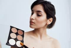 स्किन टोन के हिसाब से चुनेंगे फाउंडेशन, आईशैडो और लिपस्टिक, तो हर जगह होगी सिर्फ आपकी खूबसूरती की तारीफ