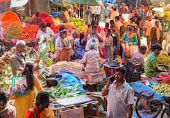 सीतारमण कल पेश करेंगी बजट, जानें मिडिल क्लास को किस बात की आस, श्रमिकों के लिए क्या होगा खास?
